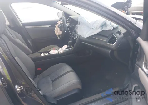 2018 Honda Civic Lx z USA, uszkodzony, nr VIN 19XFC2F54JE023161